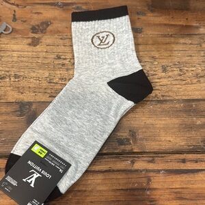NWT Men’s Gray and Black Casual Socks